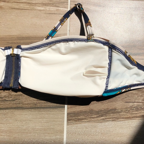 MK bikini top - Picture 5 of 5